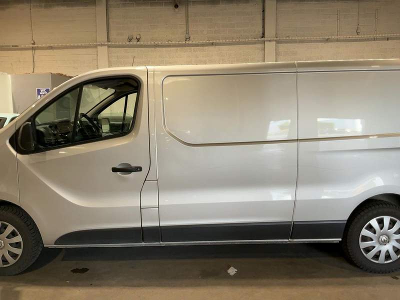 Renault Trafic L2H1 - rate, leasing, garantie - 2021 - 10.950 EUR - imagine 3