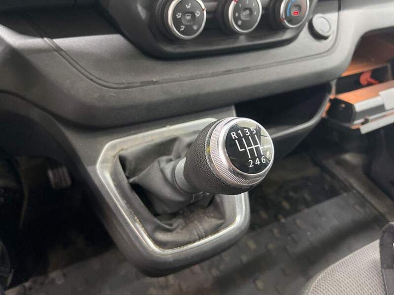 Renault TRAFIC VAN L2H2 2.0DCi - lift spate - 2023 - 14.650 EUR - imagine 10