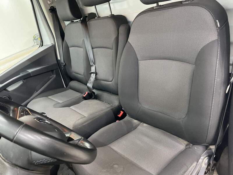 Renault TRAFIC VAN L2H2 2.0DCi - lift spate - 2023 - 14.650 EUR - imagine 5