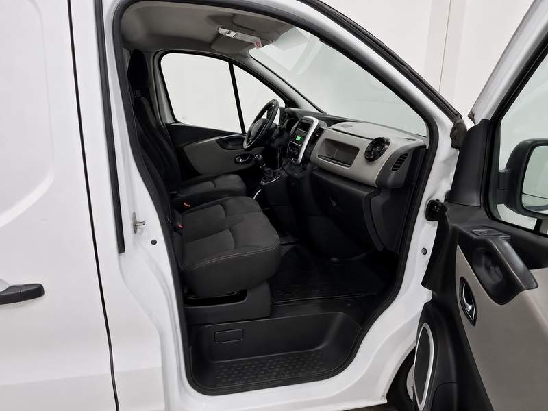 Renault Trafic SWB 1.6DCi Euro6 - leasing, rate, garantie - 2020 - 9.850 EUR - imagine 11