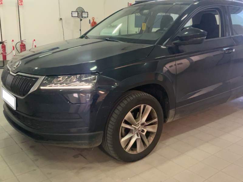 Skoda Karoq 1.6TDi 4x2 automat - rate, leasing, garantie - 2019 - 15.800 EUR - imagine 2