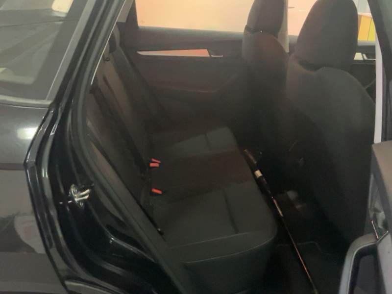 Skoda Karoq 1.6TDi 4x2 automat - rate, leasing, garantie - 2019 - 15.800 EUR - imagine 12