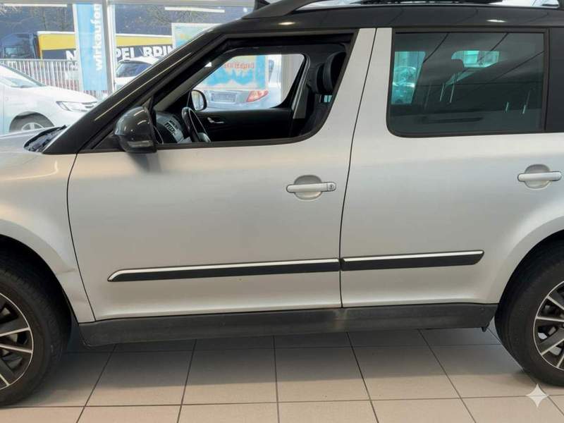 Skoda YETI 2.0TDi 140CP 4x4 - rate, leasing - 2013 - 8.490 EUR - imagine 3
