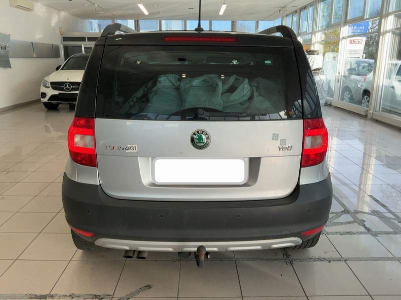 Skoda YETI 2.0TDi 140CP 4x4 - rate, leasing - 2013 - 8.490 EUR - imagine 5