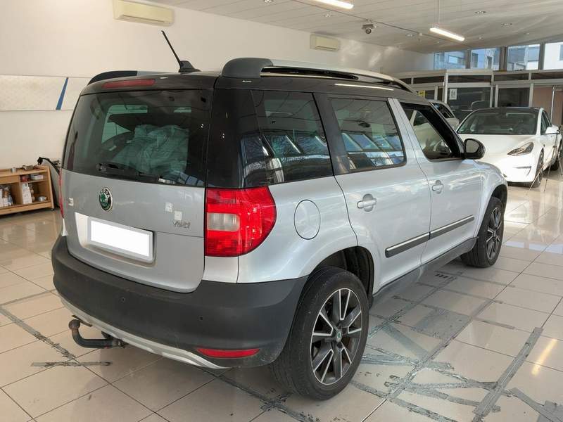 Skoda YETI 2.0TDi 140CP 4x4 - rate, leasing - 2013 - 8.490 EUR - imagine 6
