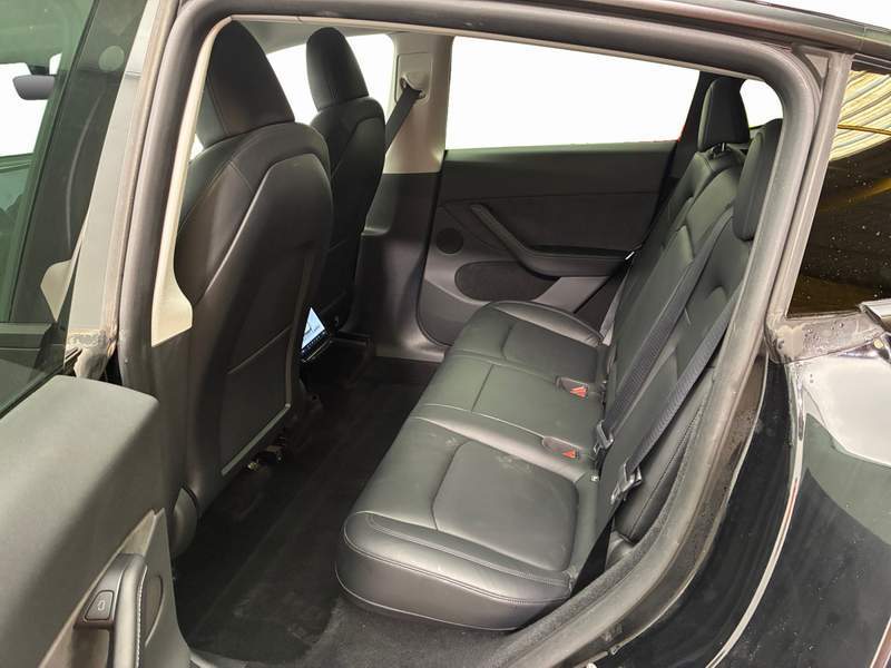 Tesla Model Y Performance 4x4 Dual Motor Long Range - 2023 - 42.500 EUR - imagine 6