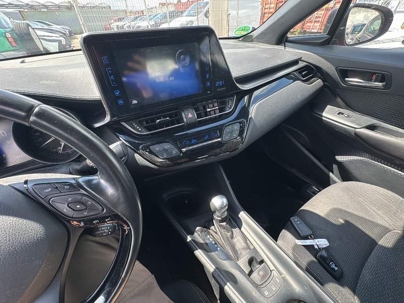 Toyota C-HR 1.8 Hybrid - leasing, rate, garantie - 2017 - 15.900 EUR - imagine 13