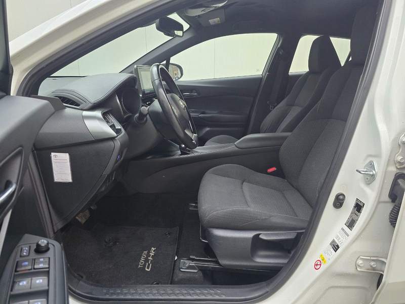 Toyota C-HR 1.8 Hybrid, rate, leasing, avans 0, garantie - 2017 - 11.900 EUR - imagine 6