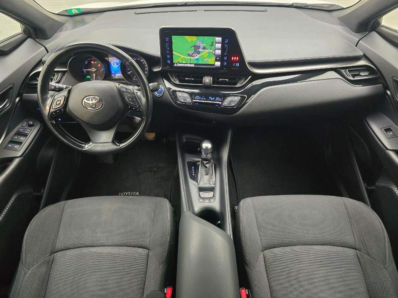 Toyota C-HR 1.8 Hybrid, rate, leasing, avans 0, garantie - 2017 - 11.900 EUR - imagine 7
