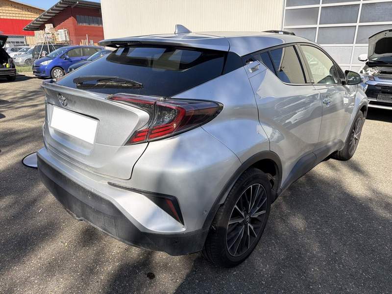 Toyota CHR Hybrid 1.2i manuala, rate, garantie - 2018 - 12.850 EUR - imagine 2