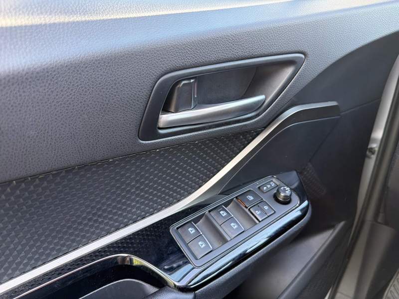 Toyota CHR Hybrid 1.2i manuala, rate, garantie - 2018 - 12.850 EUR - imagine 15