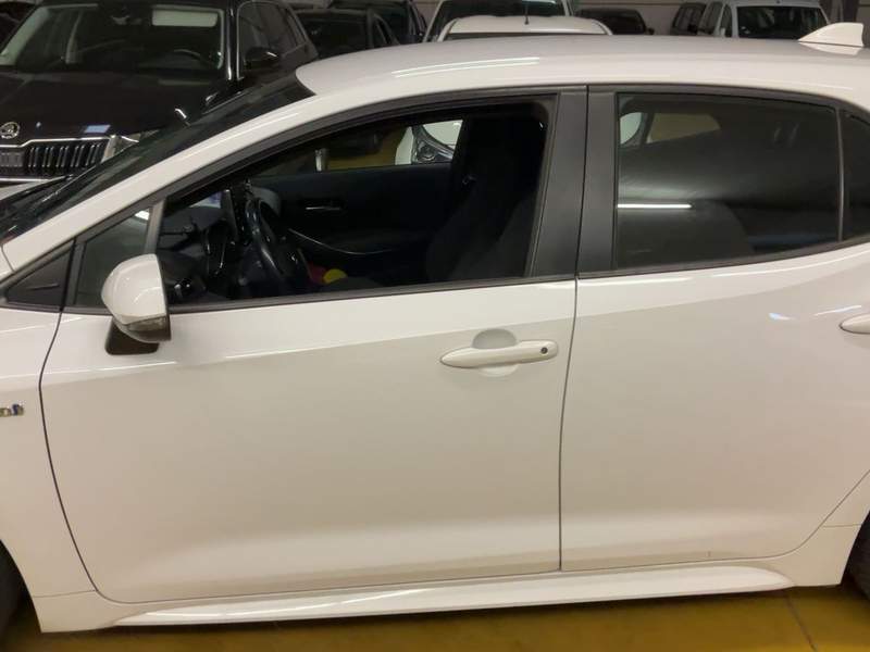 Toyota Corolla 1.8 Hybrid, leasing, rate, garantie - 2020 - 14.600 EUR - imagine 2
