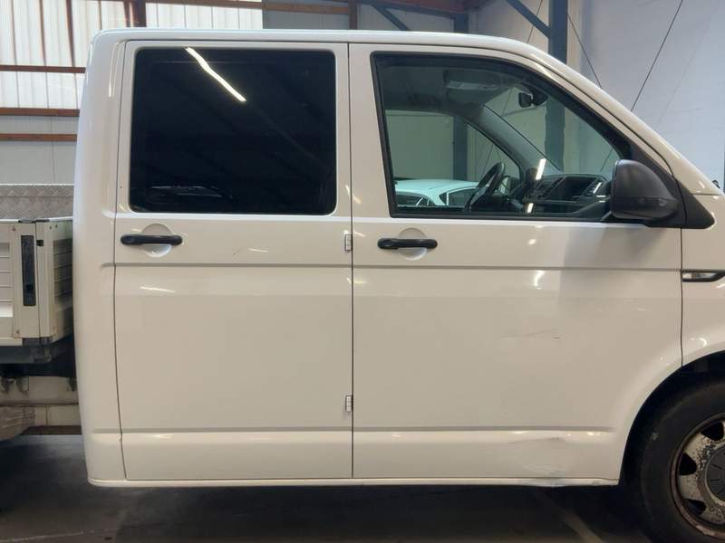 Volkswagen Transporter T6 DOKA cu 6 locuri si bena - 2015 - 11.850 EUR - imagine 7