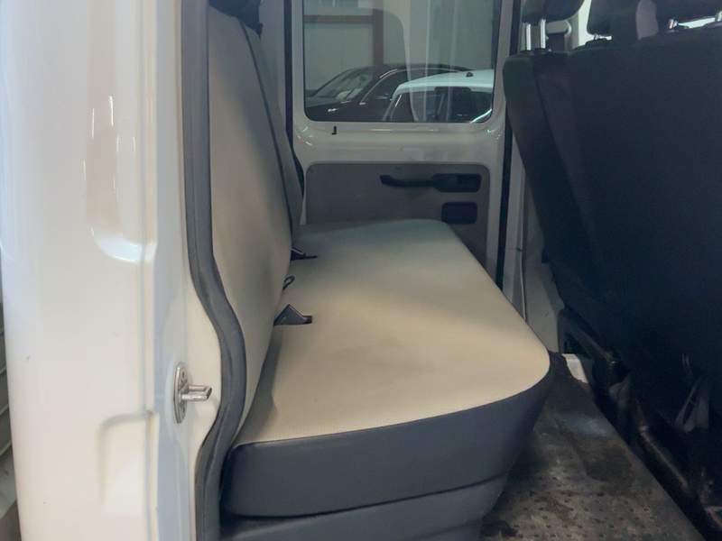 Volkswagen Transporter T6 DOKA cu 6 locuri si bena - 2015 - 11.850 EUR - imagine 11