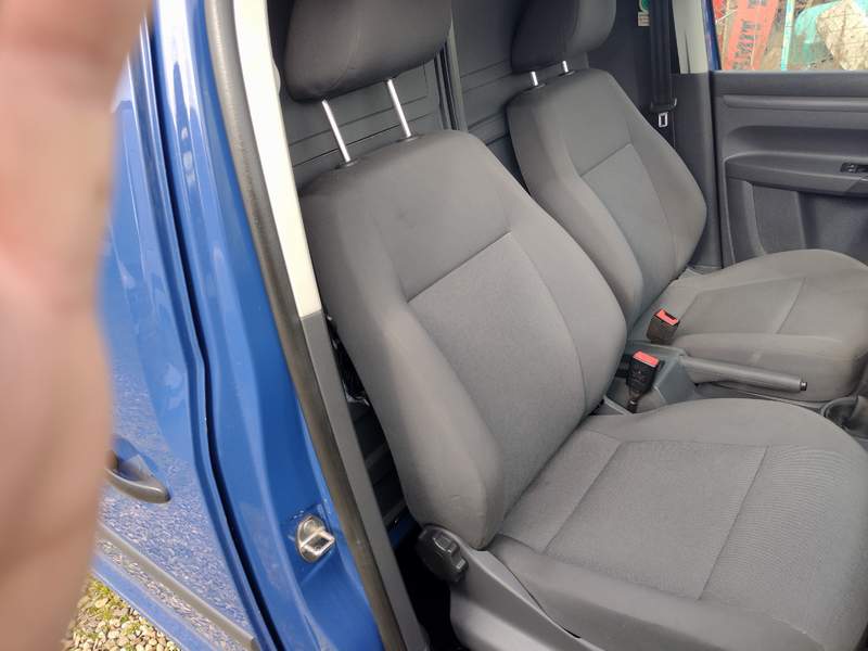 Volkswagen CADDY MAXI 1.6TDi EURO5 - 2015 - 9.850 EUR - imagine 4