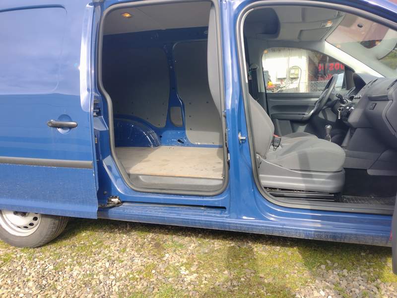 Volkswagen CADDY MAXI 1.6TDi EURO5 - 2015 - 9.850 EUR - imagine 7