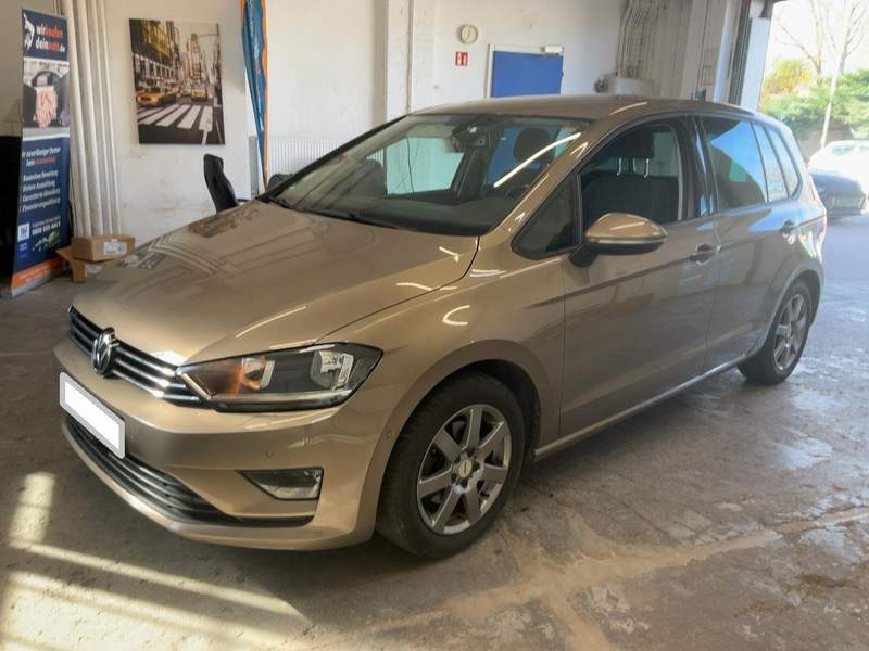 Volkswagen Golf VII 1.6TDi EURO6 - rate, garantie 12 luni - 2015 - 8.650 EUR