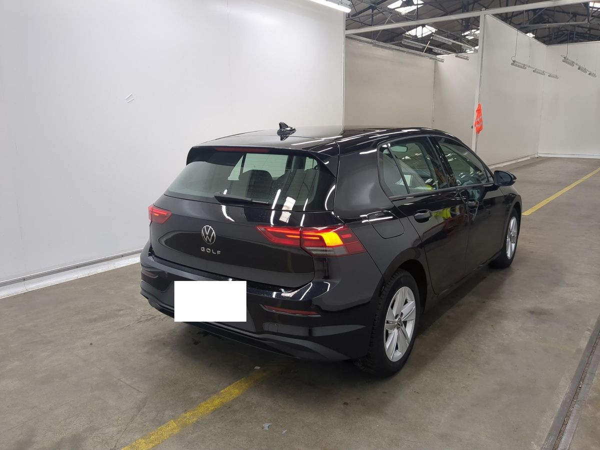 Volkswagen Golf 8 benzina - rate, leasing, garantie - 2022 - 13.800 EUR - imagine 4