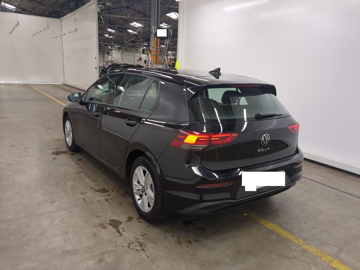 Volkswagen Golf 8 benzina - rate, leasing, garantie - 2022 - 13.800 EUR - imagine 2