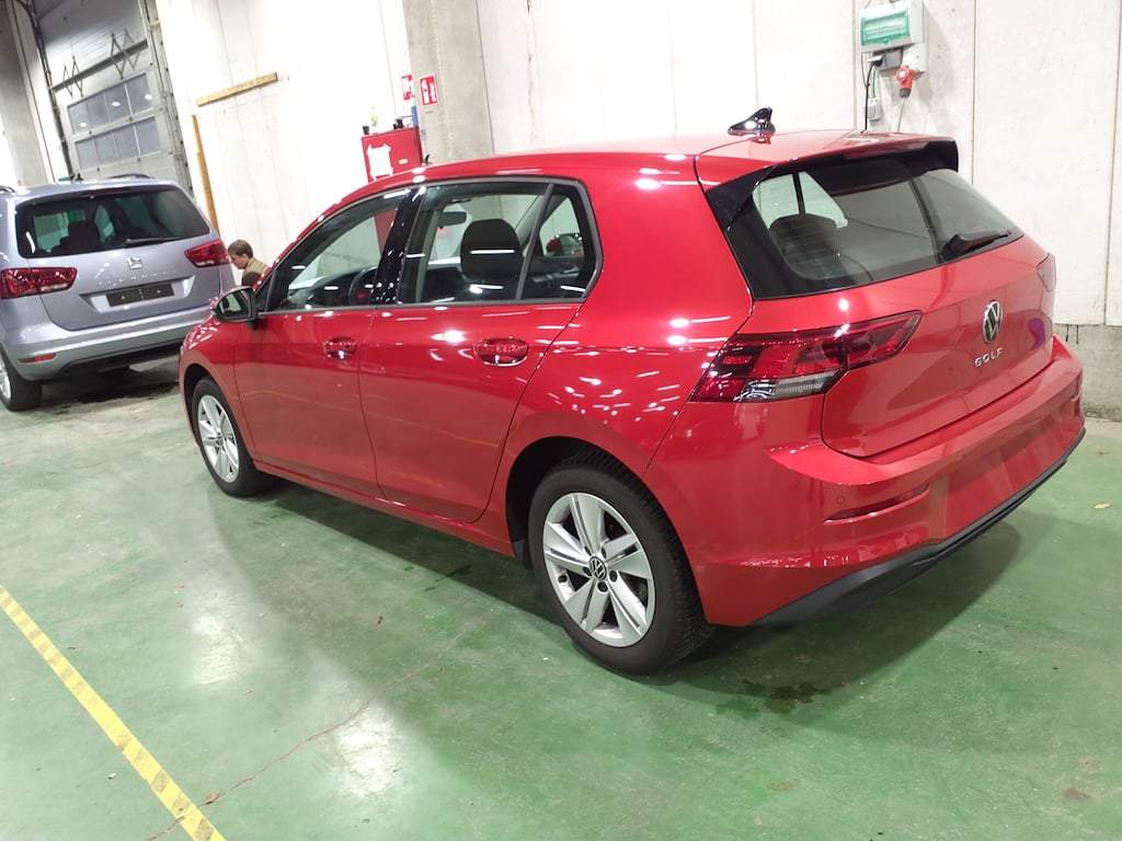 Volkswagen Golf VIII benzina manual - rate, leasing, garantie - 2021 - 15.700 EUR - imagine 2