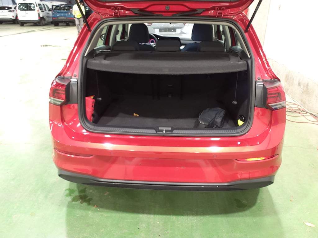 Volkswagen Golf VIII benzina manual - rate, leasing, garantie - 2021 - 15.700 EUR - imagine 3