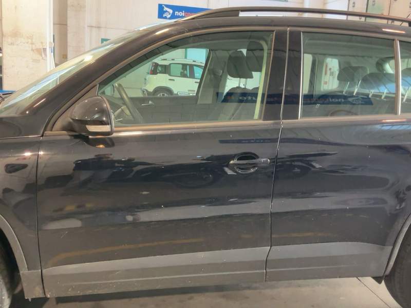 Volkswagen Tiguan diesel ieftin - rate, avans zero - 2010 - 7.250 EUR - imagine 3