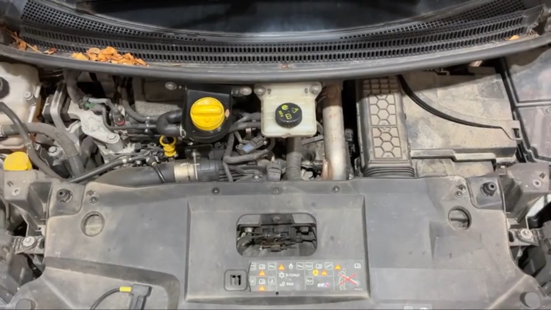 Renault Grand Scenic 1.6DCi automat 7 locuri - leasing - 2017 - 9.990 EUR - video 9