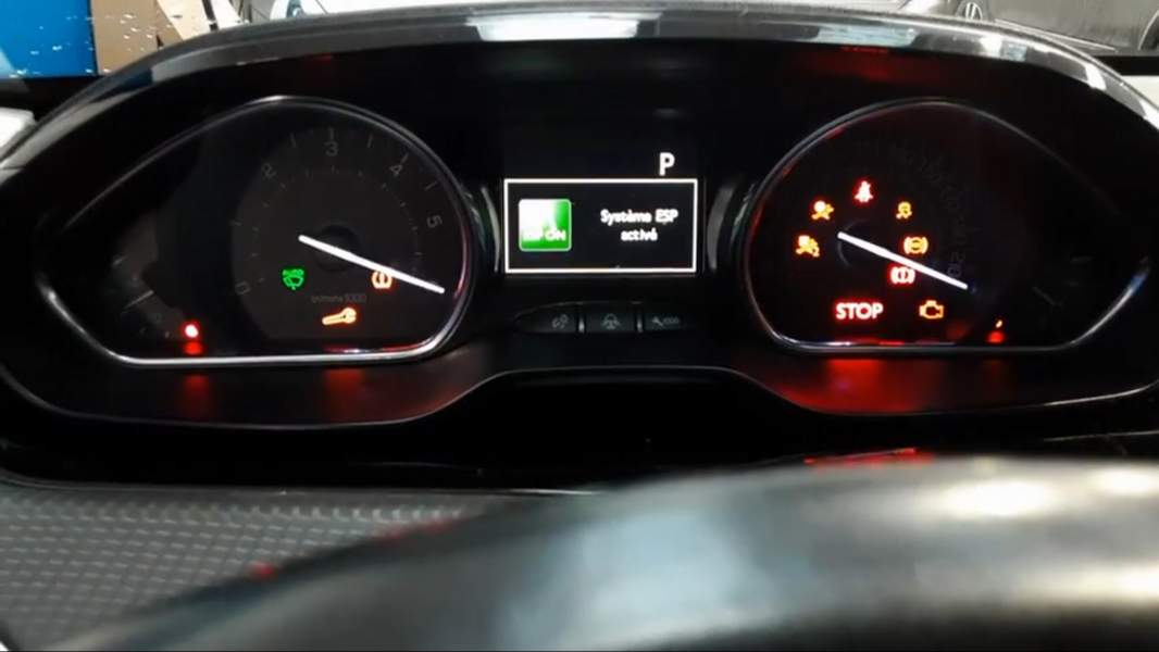Peugeot 2008 1.5BlueHDi Allure - rate, leasing - 2019 - 9.850 EUR - video 10